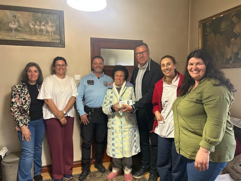 Projeto "Envelhecimento Ativo e Saud&aacute;vel em Barcelos" - Entrega de equipamento de Teleassist&ecirc;ncia